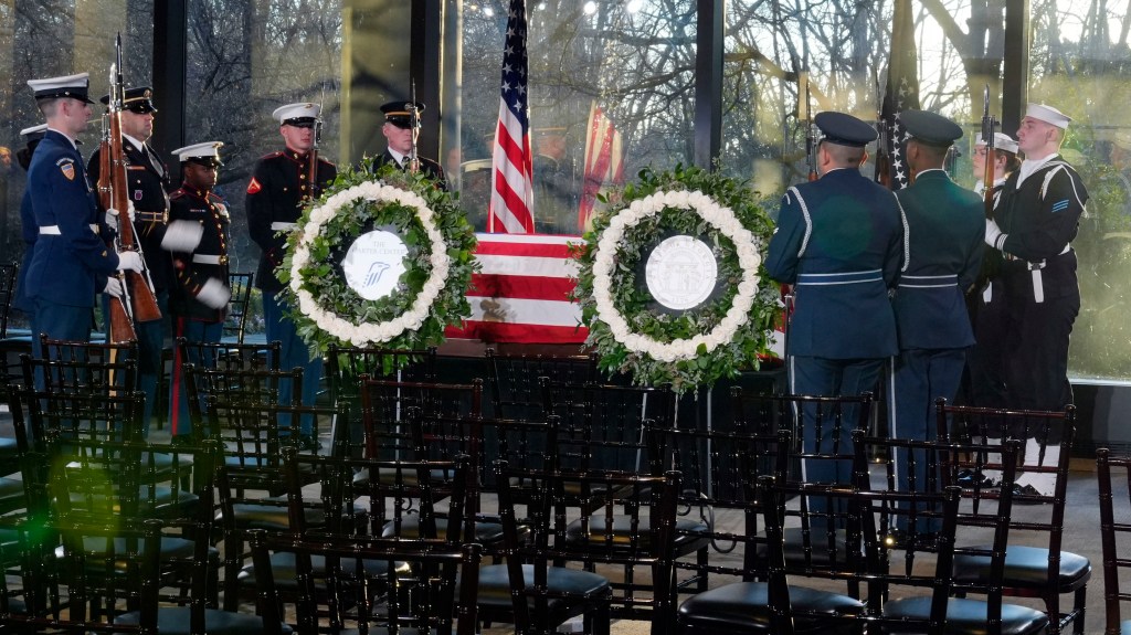 El cuerpo de Jimmy Carter llegó a Atlanta para despedida de sus seguidores